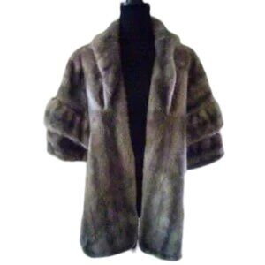 BEAUTIFUL FAUX Fur Wrap